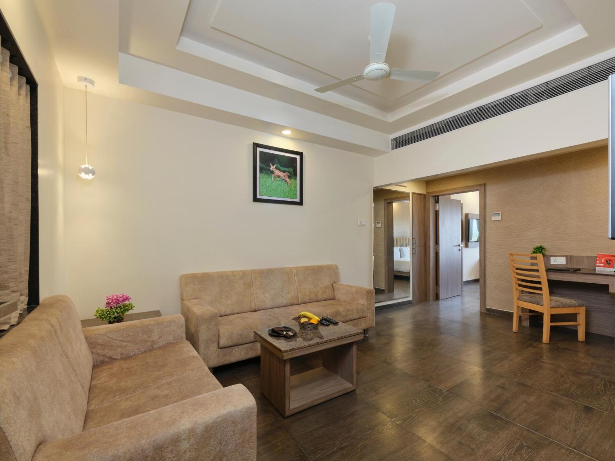Pride Biznotel Sasan Gir Exterior photo