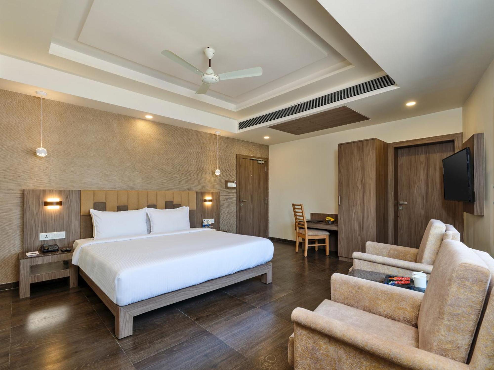 Pride Biznotel Sasan Gir Exterior photo